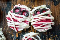 Spooky Halloween Deviled Eggs Recipe for Party Appetizers
