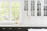 10 Timeless Black and White Kitchen Designs That Endure