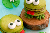 Frog Macarons: How to Make Adorable Green French Macaron Treats