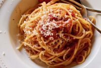 Spaghetti in Creamy Bacon Sauce with Parmesan and Herbs