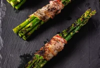 Crispy Bacon-Wrapped Asparagus Recipe: Quick Party Appetizer