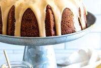 Moist Apple Bundt Cake Recipe with Cinnamon Glaze