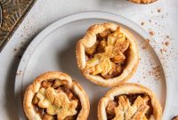 Mini Apple Pies Baked in a Muffin Tin: Perfect Party Treats