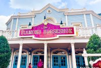 Inside the Diamond Horseshoe: History, Menu, and Tips