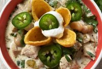 Creamy White Chicken Chili Recipe: Slow Cooker or Stovetop