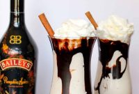 Frozen Pumpkin Spice Mudslide Cocktail Recipe