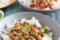 Slow Cooker Chickpea Curry: Flavorful One-Pot Vegan Meal