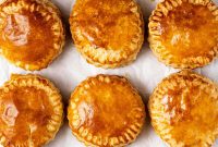 Vietnamese Pâté Chaud (Bánh Patê Sô) — Flaky Meat Pies