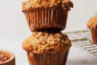 Pumpkin Banana Muffins with Warm Spices and Maple Glaze