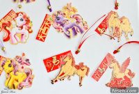 Chinese New Year DIY: Make Year of the Horse Gift Tags and Labels