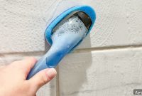 Homemade Shower Cleaner That Actually Removes Soap Scum and Mold