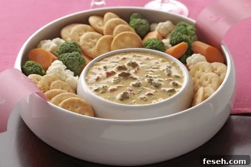 Velvetta Spicy Cheeseburger Dip