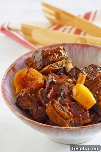 Bowl of beef ribs (game day recipes).