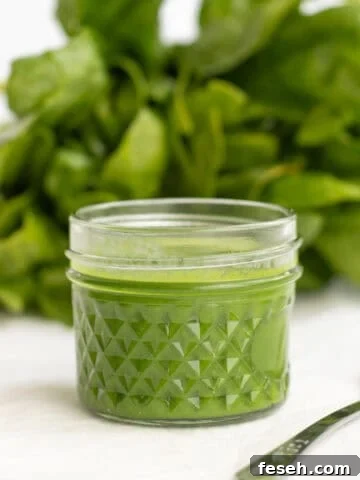 spinach puree in a mason jar