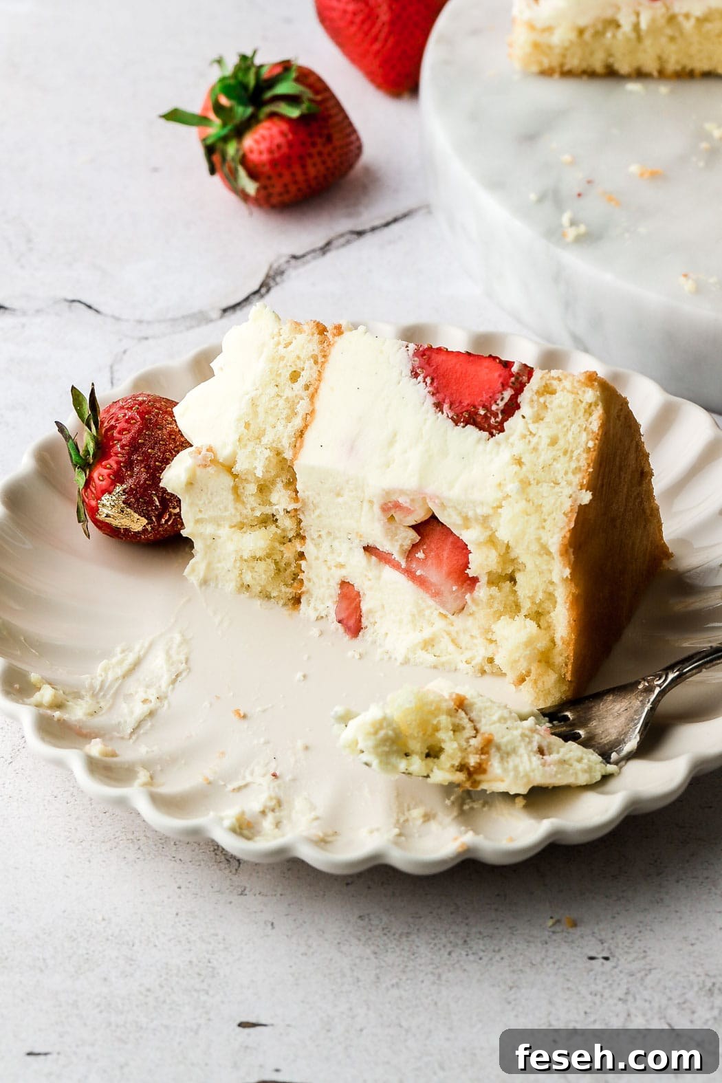 fraisier cake bite shot