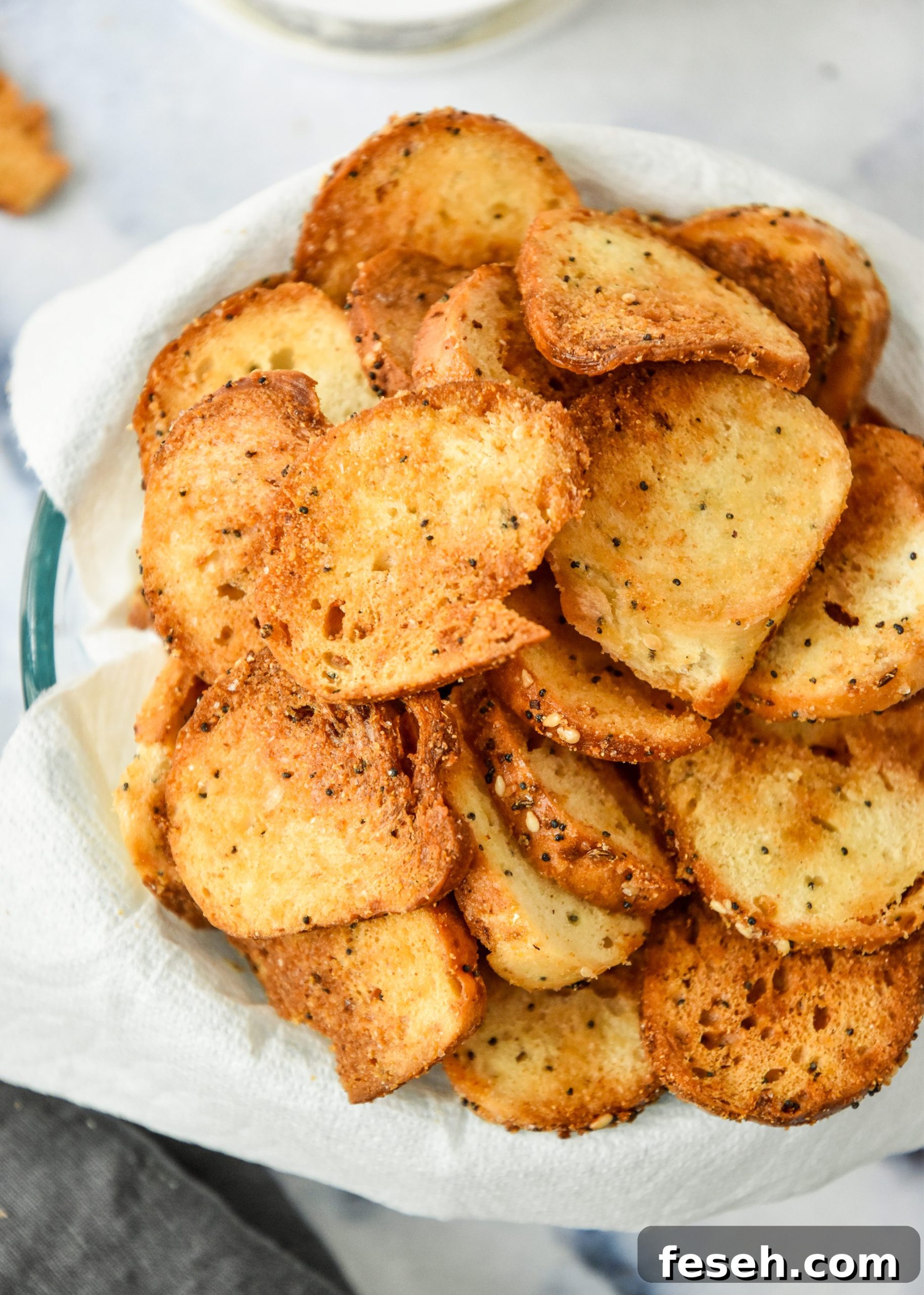 air fryer everything bagel chips in a bowl.