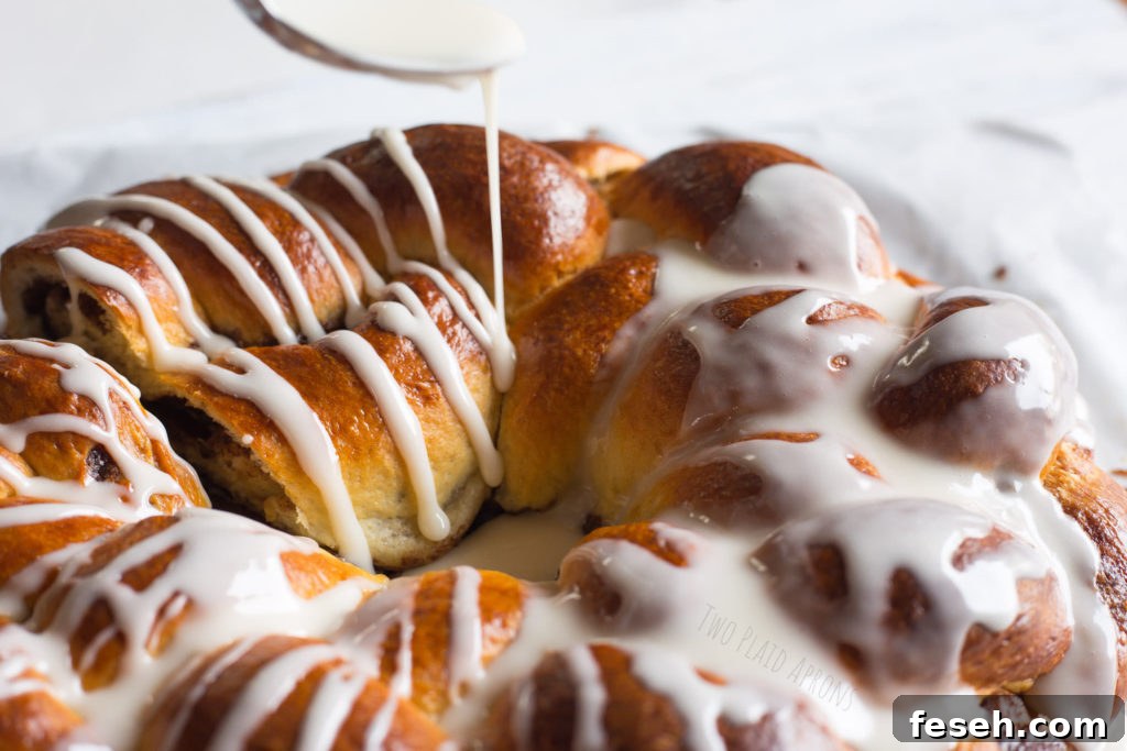 Glazed king cake