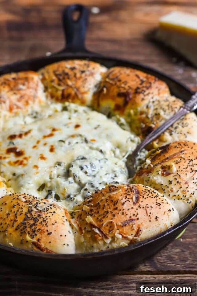 skillet-bread-and-spinach-artichoke-dip