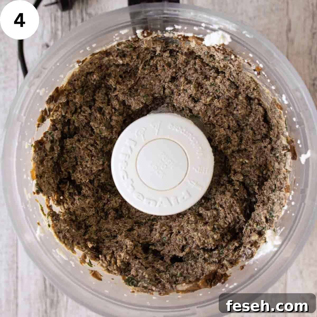 Smooth mushroom filling in a blender.
