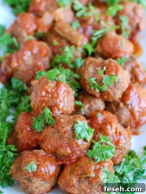 Slow Cooker Mediterranean Beef Meatballs