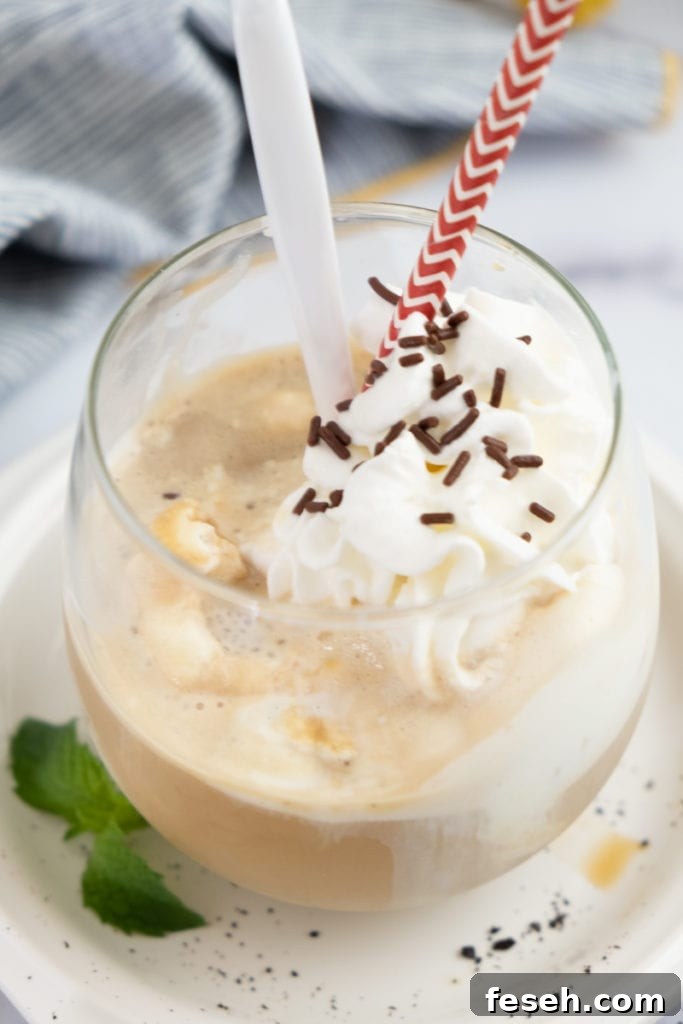 Eiskaffee ready to serve