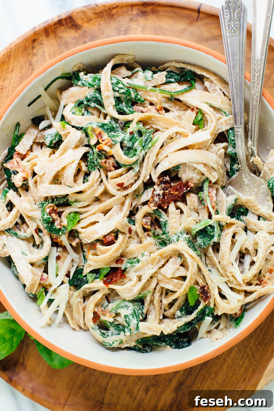 Sun-Dried Tomato Fettuccine Alfredo with Spinach