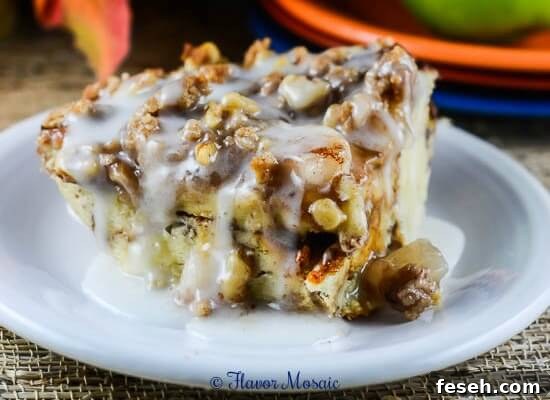 Cinnamon Apple Pie Bread Pudding-3-550x400