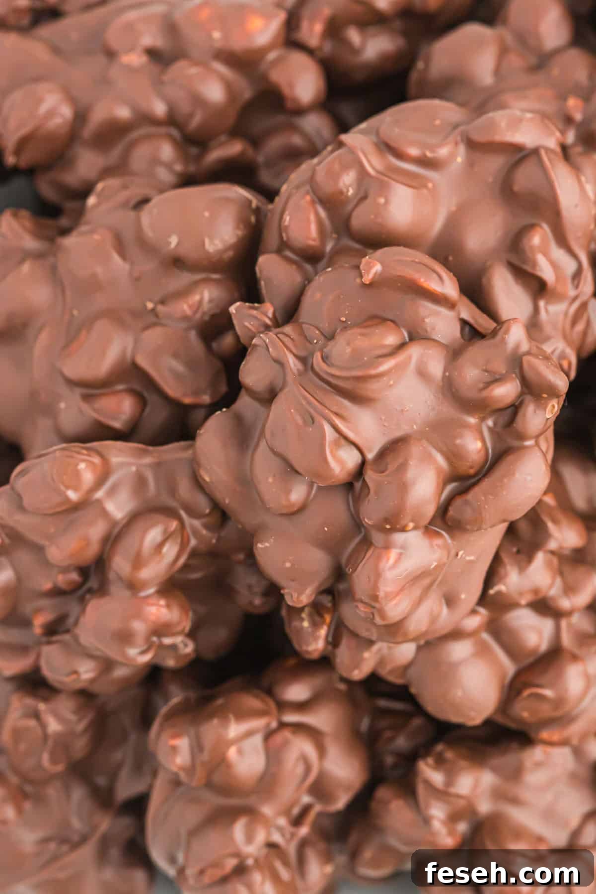 crock pot peanut clusters