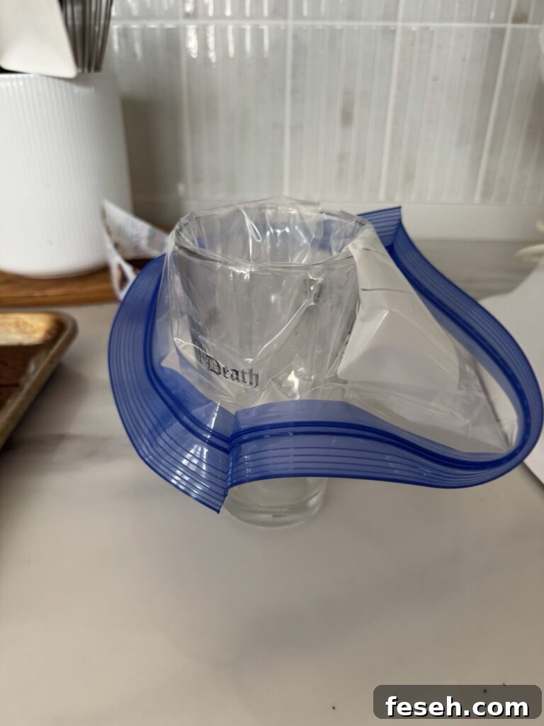 A Ziploc bag in a pint glass