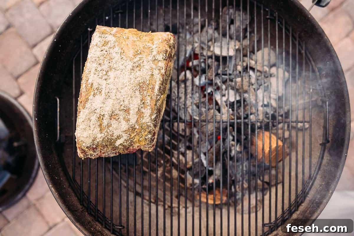 Perfect Grilled Prime Rib Recipe for Juicy, Flavorful Results 6 A piece of meat on a grill.