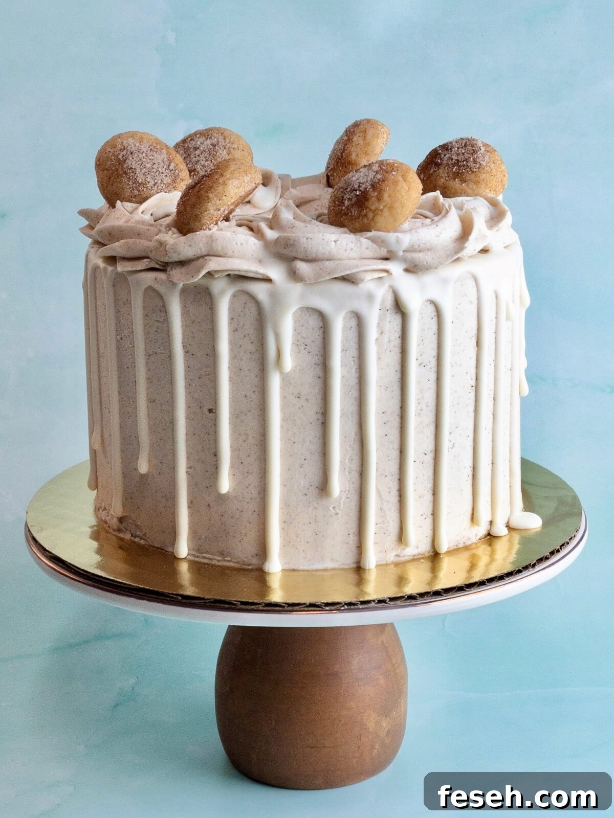 Snickerdoodle cake whole