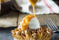 Hasselback Baked Apples with Cinnamon and Brown Sugar