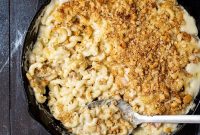 One-Skillet Lobster Mac and Cheese Recipe
