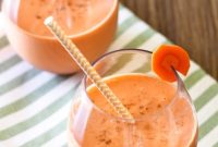 Creamy Dairy-Free Carrot Cake Smoothie Recipe
