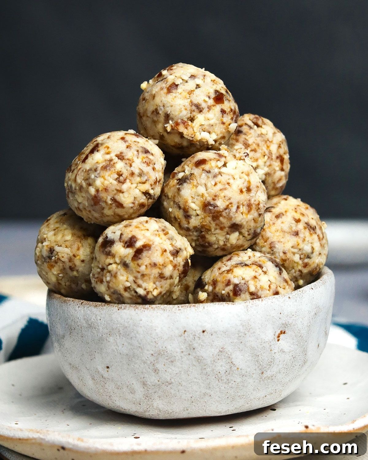 21 High-Energy Snacks to Fuel Your Day 4 5-Ingredient Cashew Energy Balls